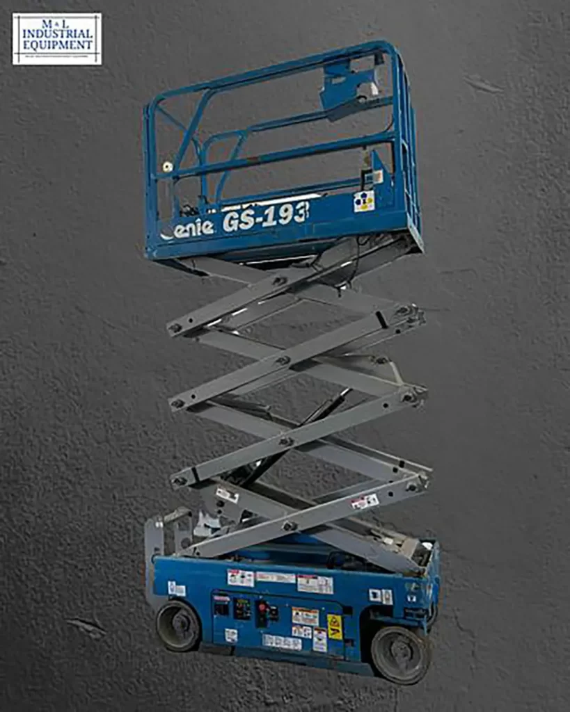 large-used-2014-genie-model-gs-1930